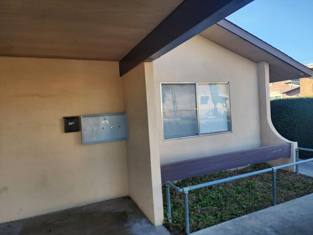 311 S Pratt Street, Tulare, CA 93274