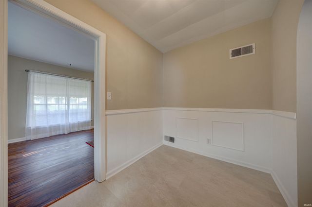 1101 Ravenswood Drive, Evansville, IN 47714