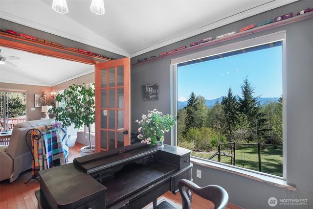 289 Long and Winding Road, Randle, WA 98377