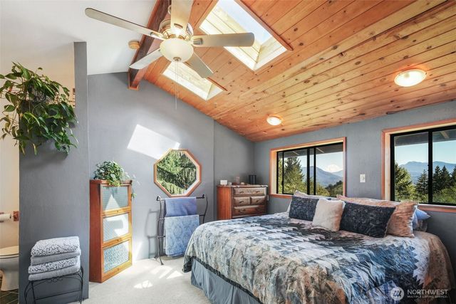 289 Long and Winding Road, Randle, WA 98377