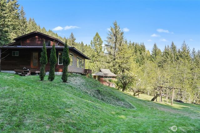 289 Long and Winding Road, Randle, WA 98377