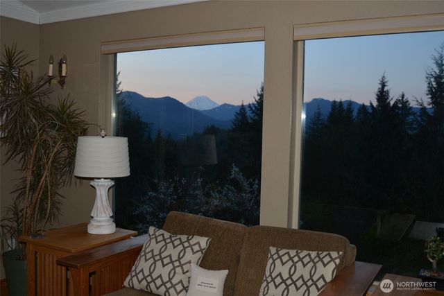 289 Long and Winding Road, Randle, WA 98377