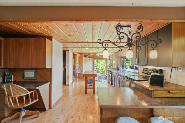 289 Long and Winding Road, Randle, WA 98377