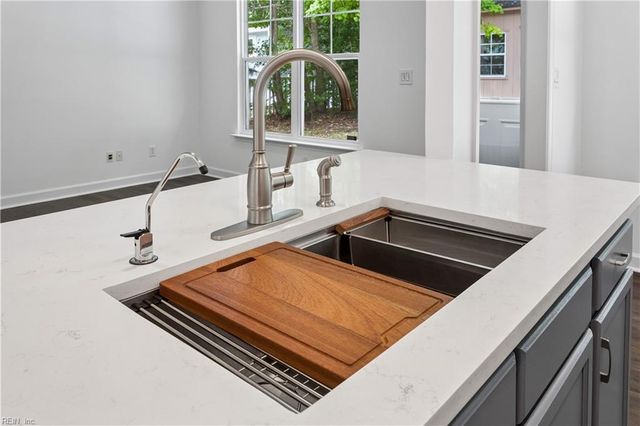 125 Brightwood TER, Yorktown, VA 23690