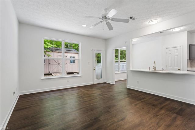 125 Brightwood TER, Yorktown, VA 23690