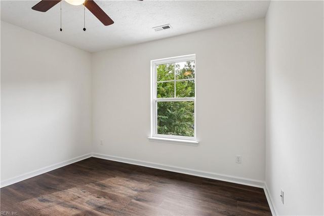 125 Brightwood TER, Yorktown, VA 23690