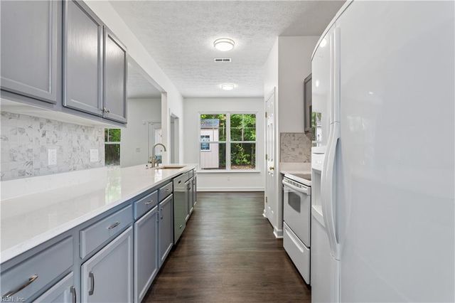 125 Brightwood TER, Yorktown, VA 23690