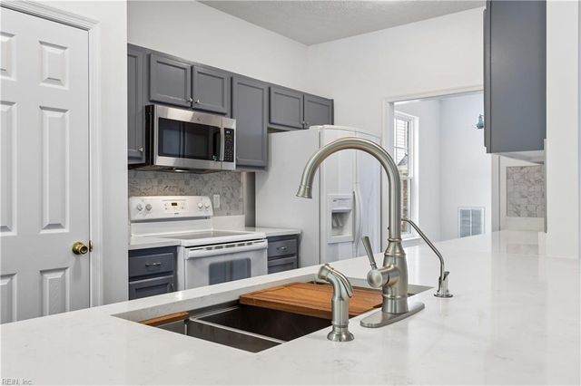 125 Brightwood TER, Yorktown, VA 23690