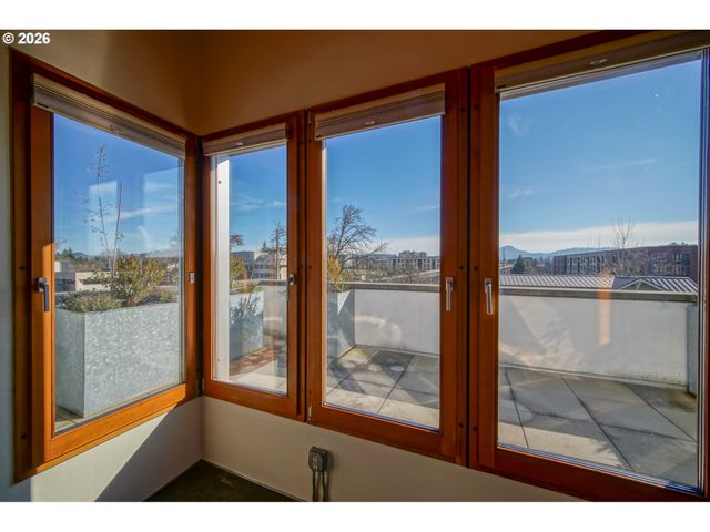 321 MILL St 5, Eugene, OR 97401