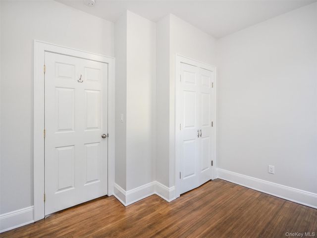 114 Sea Cliff Avenue apt. 1, Glen Cove, NY 11542