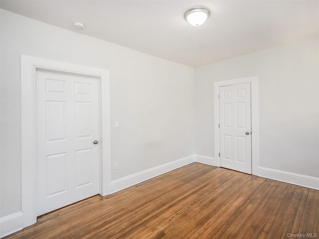 114 Sea Cliff Avenue apt. 1, Glen Cove, NY 11542