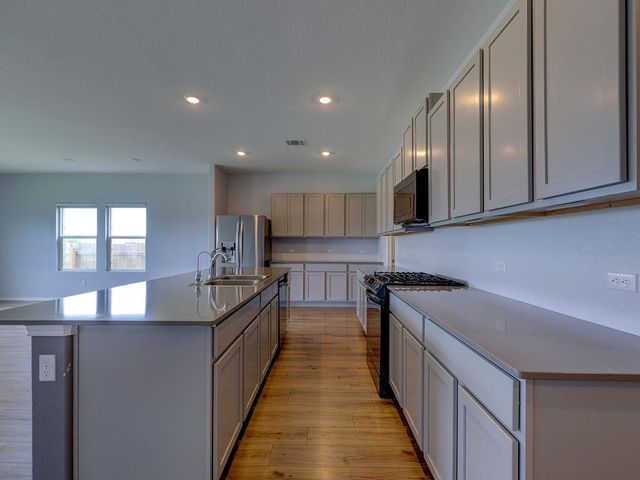 1716 FRONTENAC ST, Leander, TX 78641