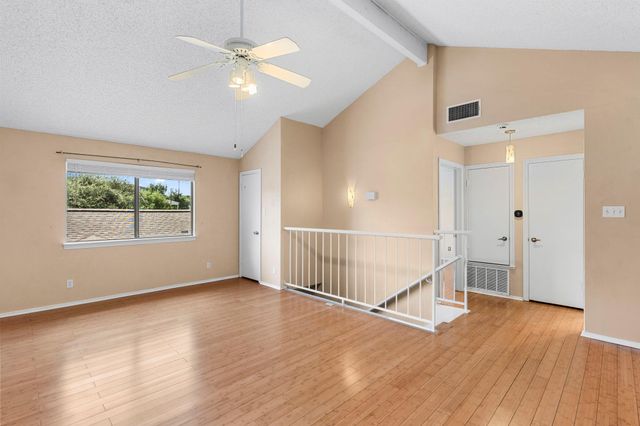 8301 Greenslope DR, Austin, TX 78759