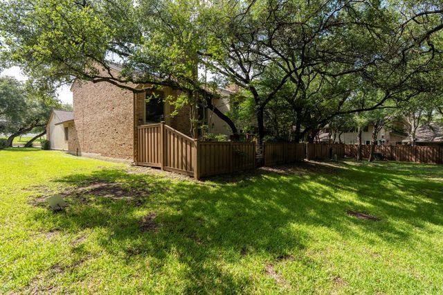 8301 Greenslope DR, Austin, TX 78759