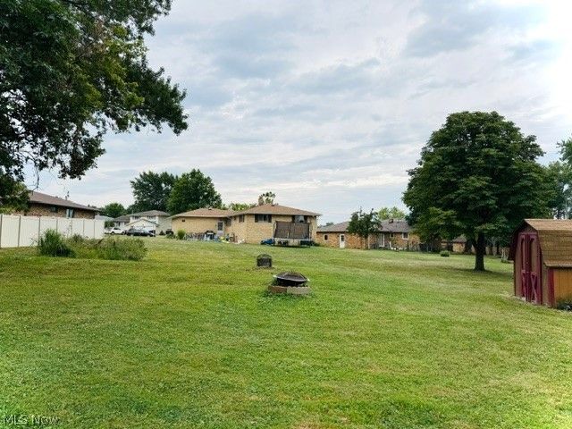 7586 S Tamarack Drive, Parma, OH 44134