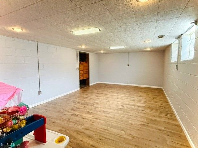 7586 S Tamarack Drive, Parma, OH 44134