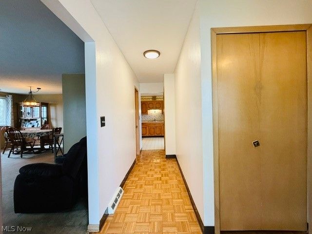 7586 S Tamarack Drive, Parma, OH 44134