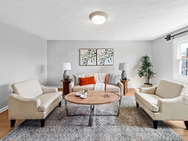 31 Dunn Rd, Revere, MA 02151