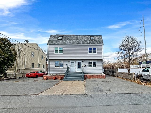 31 Dunn Rd, Revere, MA 02151