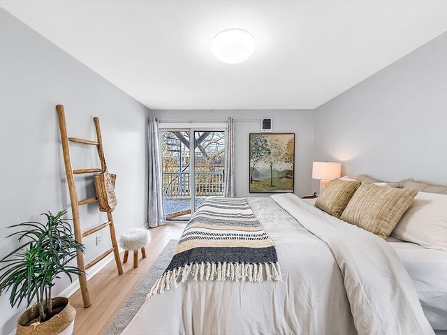 31 Dunn Rd, Revere, MA 02151