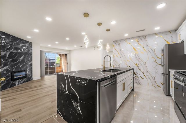2200 South Fort Apache Road 2073, Las Vegas, NV 89117