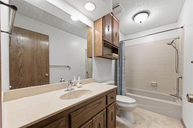 10103 W Alamo, Wichita, KS 67212