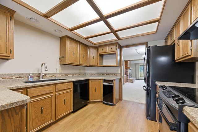 10103 W Alamo, Wichita, KS 67212