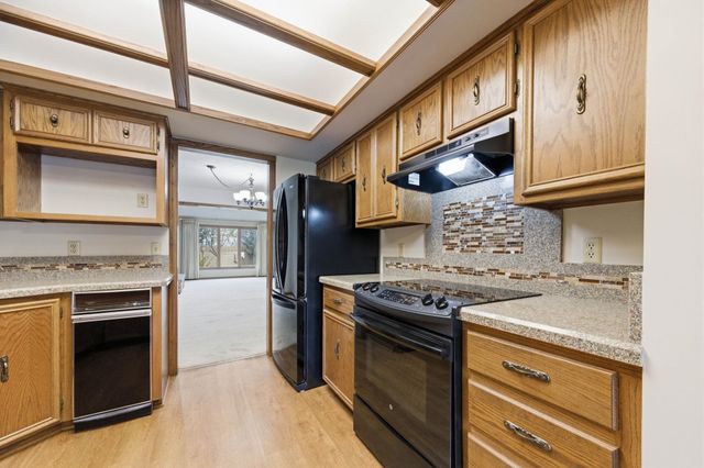 10103 W Alamo, Wichita, KS 67212