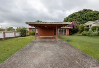 1818 Hoolele Street, Pearl City, HI 96782