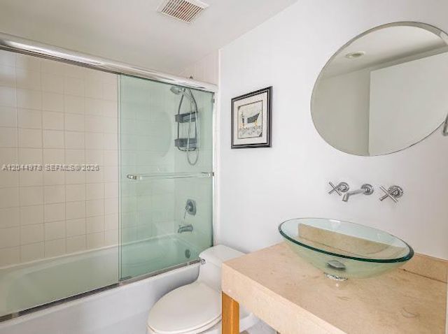 6767 Collins Avenue 1608, Miami Beach, FL 33141