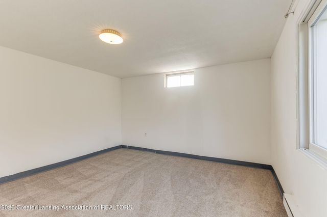 2127 Robinson Road, Lansing, MI 48910