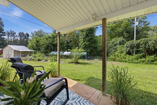 6 Ledford Chapel Road, Hayesville, NC 28904