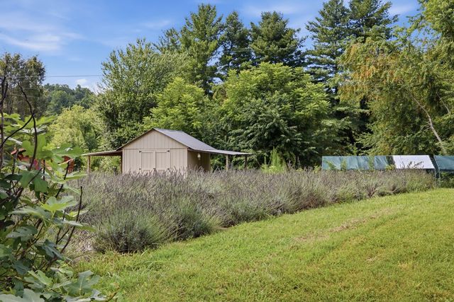 6 Ledford Chapel Road, Hayesville, NC 28904