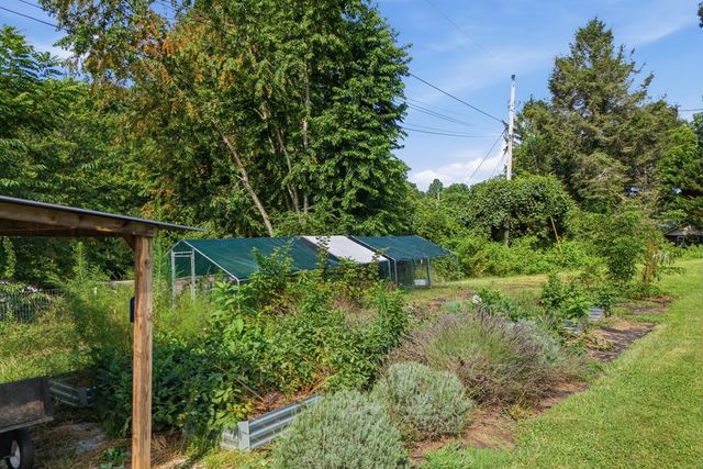 6 Ledford Chapel Road, Hayesville, NC 28904