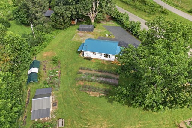 6 Ledford Chapel Road, Hayesville, NC 28904