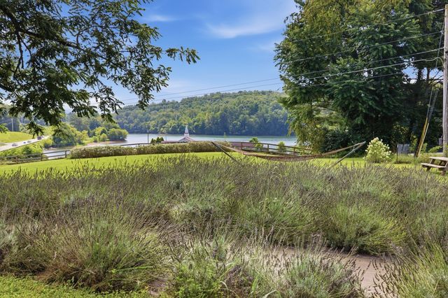 6 Ledford Chapel Road, Hayesville, NC 28904