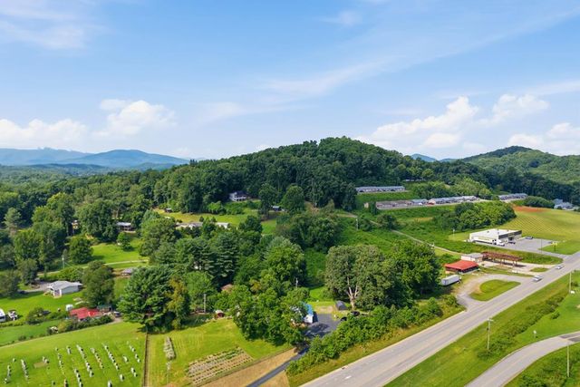 6 Ledford Chapel Road, Hayesville, NC 28904