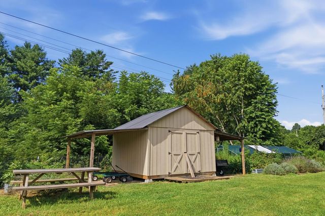 6 Ledford Chapel Road, Hayesville, NC 28904