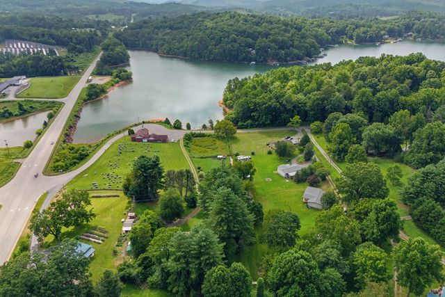 6 Ledford Chapel Road, Hayesville, NC 28904