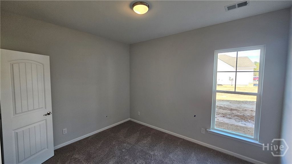 Image 12 of property listing at 183 Brookline Drive, Savannah, GA 31407