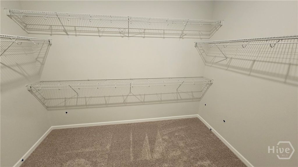 Image 8 of property listing at 183 Brookline Drive, Savannah, GA 31407