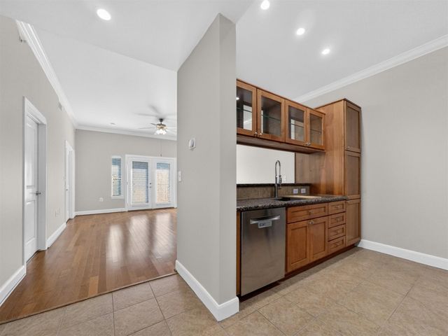 1010 Rosine Street 22, Houston, TX 77019