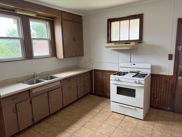1820 54th STREET, Kenosha, WI 53140