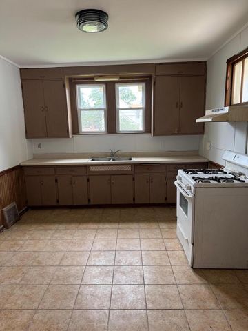 1820 54th STREET, Kenosha, WI 53140