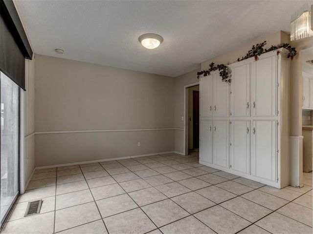 6606 NW 95th Street, Oklahoma City, OK 73162
