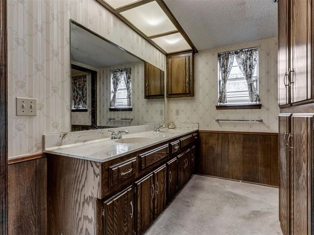 6606 NW 95th Street, Oklahoma City, OK 73162