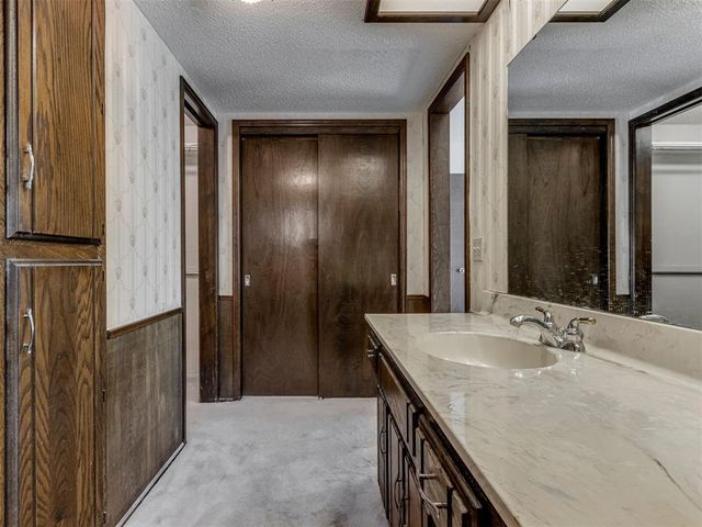 6606 NW 95th Street, Oklahoma City, OK 73162