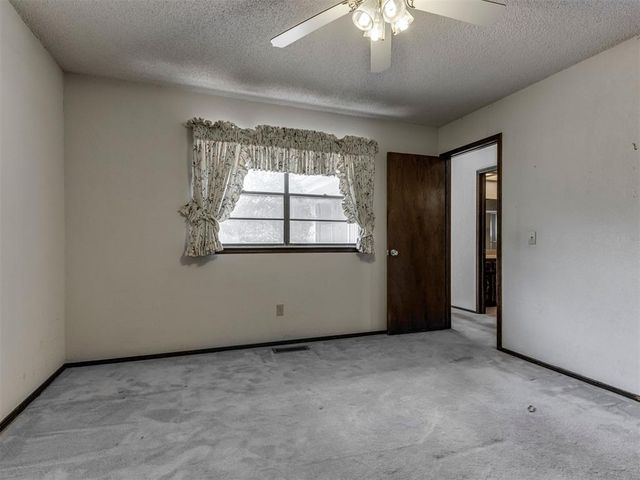 6606 NW 95th Street, Oklahoma City, OK 73162