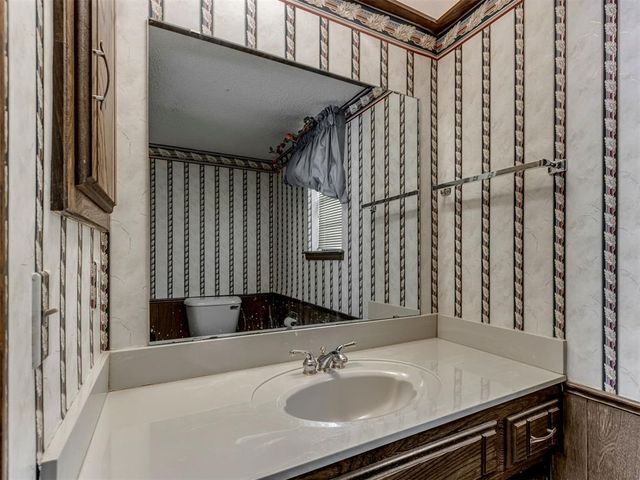 6606 NW 95th Street, Oklahoma City, OK 73162