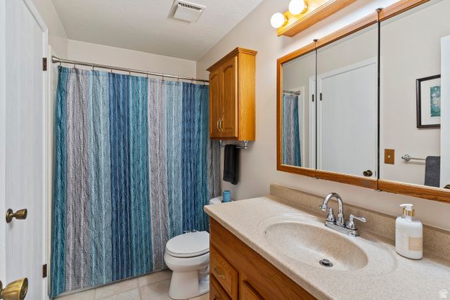 2477 N 1050 W, Clinton, UT 84015